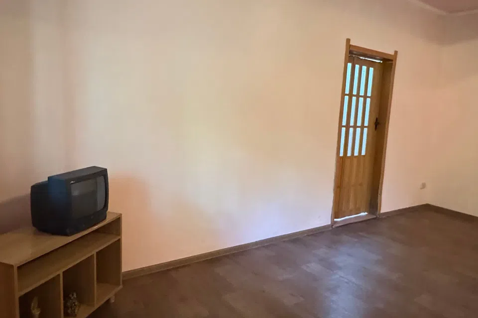 Продаётся 2-комнатная квартира, 42 м²
