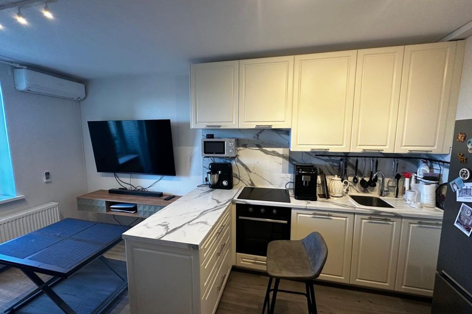 Продаётся 1-комнатная квартира, 38 м²