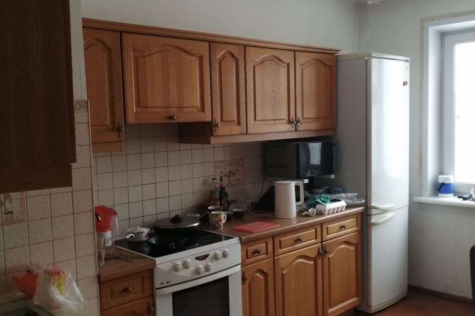 Продаётся 4-комнатная квартира, 105.8 м²