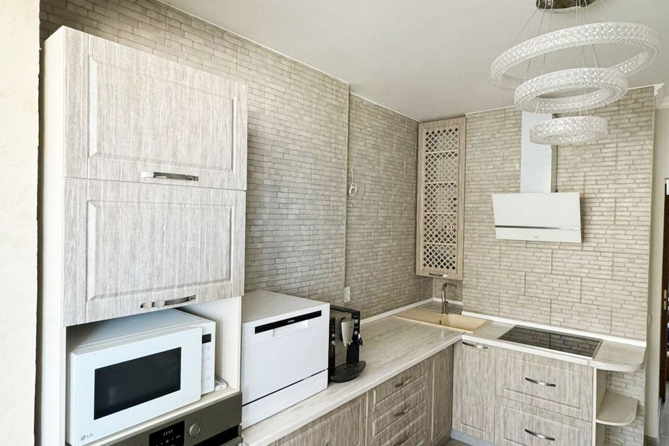 Продаётся 1-комнатная квартира, 39.7 м²