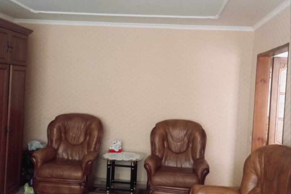 Продаётся 4-комнатная квартира, 90 м²