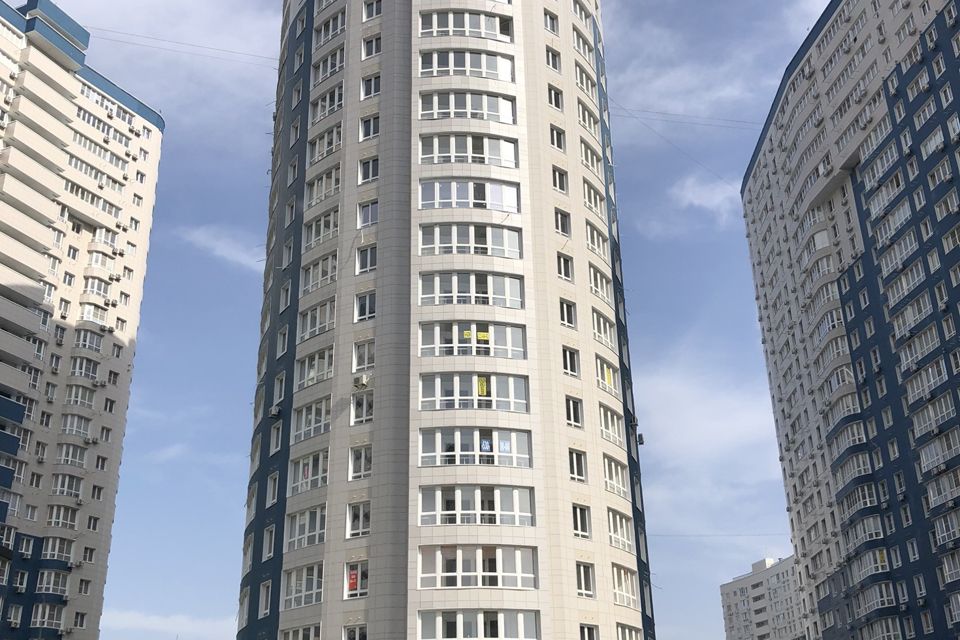 Продаётся 2-комнатная квартира, 64 м²