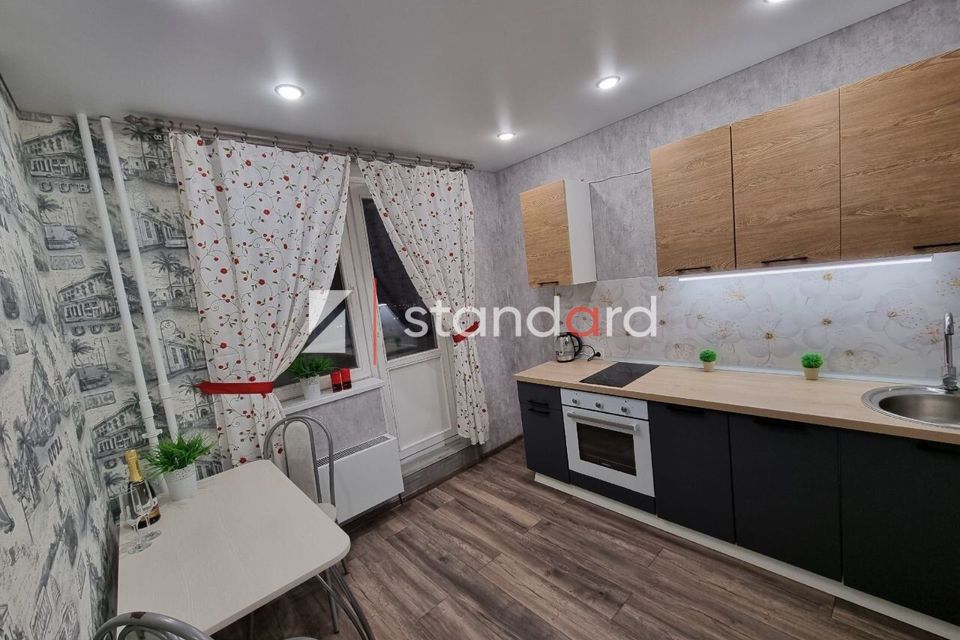 Продаётся 1-комнатная квартира, 43 м²