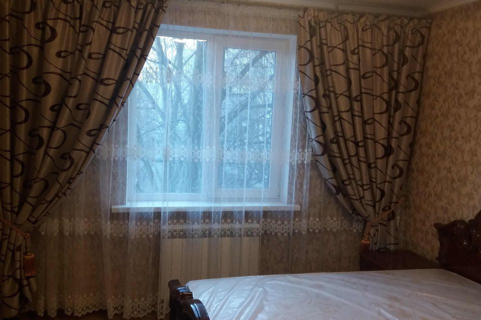 Сдаётся 2-комнатная квартира, 55 м²