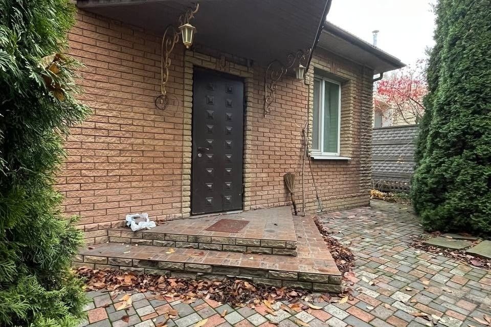 Продаётся 2-этажный дом, 176 м²