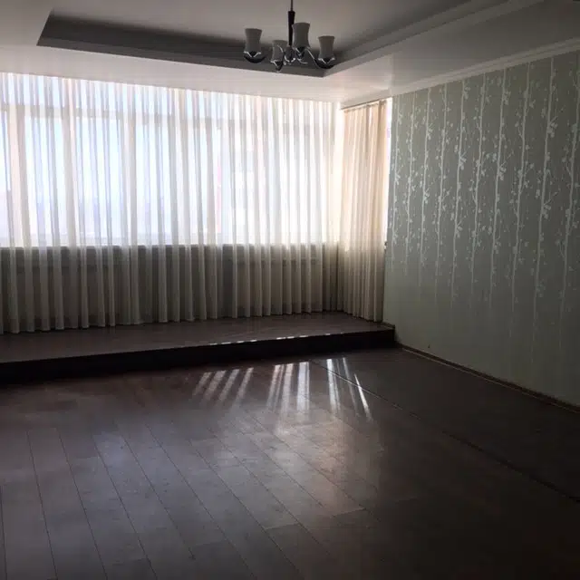 Продаётся 4-комнатная квартира, 102 м²