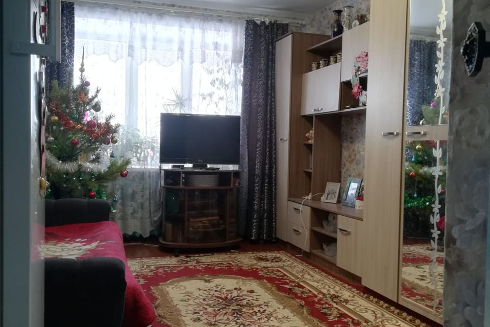 Продаётся 3-комнатная квартира, 52.7 м²
