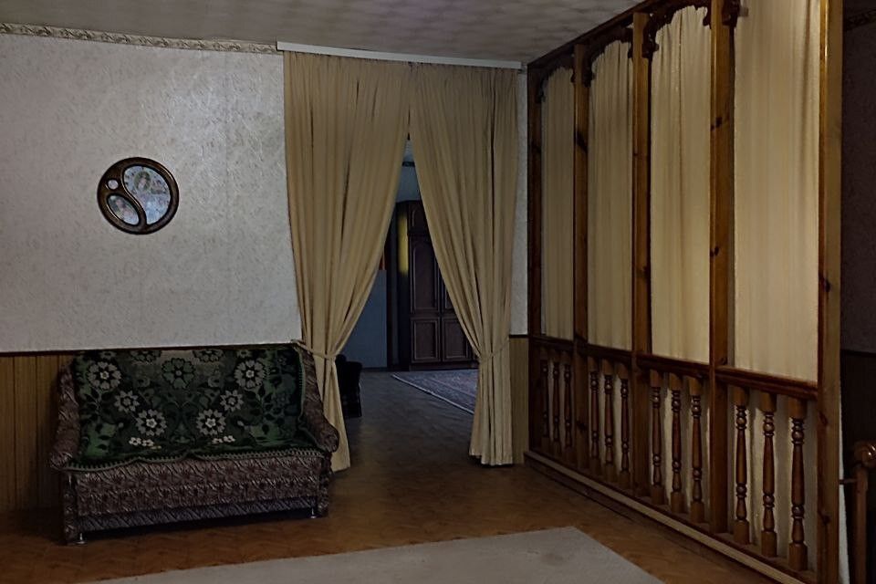 Продаётся 2-этажный дом, 400 м²