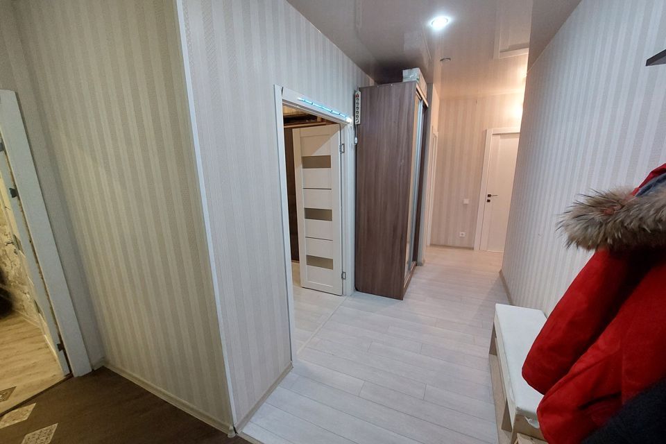 Продаётся 3-комнатная квартира, 82.2 м²