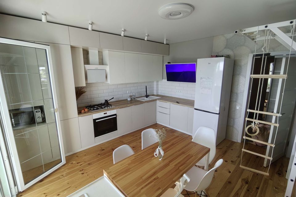 Продаётся 1-комнатная квартира, 51 м²