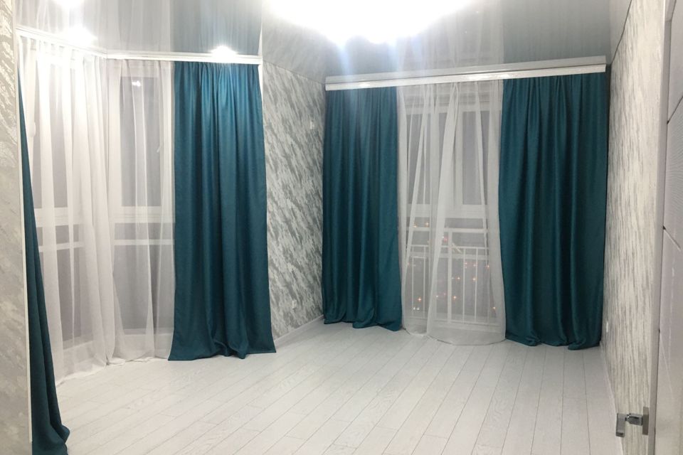 Продаётся 1-комнатная квартира, 42 м²