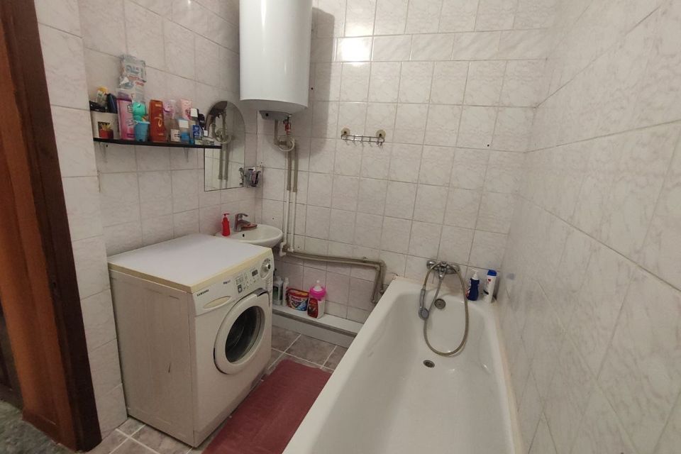 Продаётся 4-комнатная квартира, 99 м²