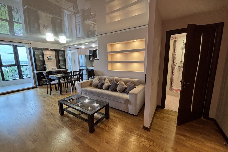 Продаётся 3-комнатная квартира, 123 м²