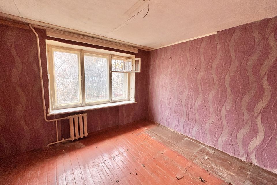 Продаётся комната в 1-комн. квартире, 13.7 м²