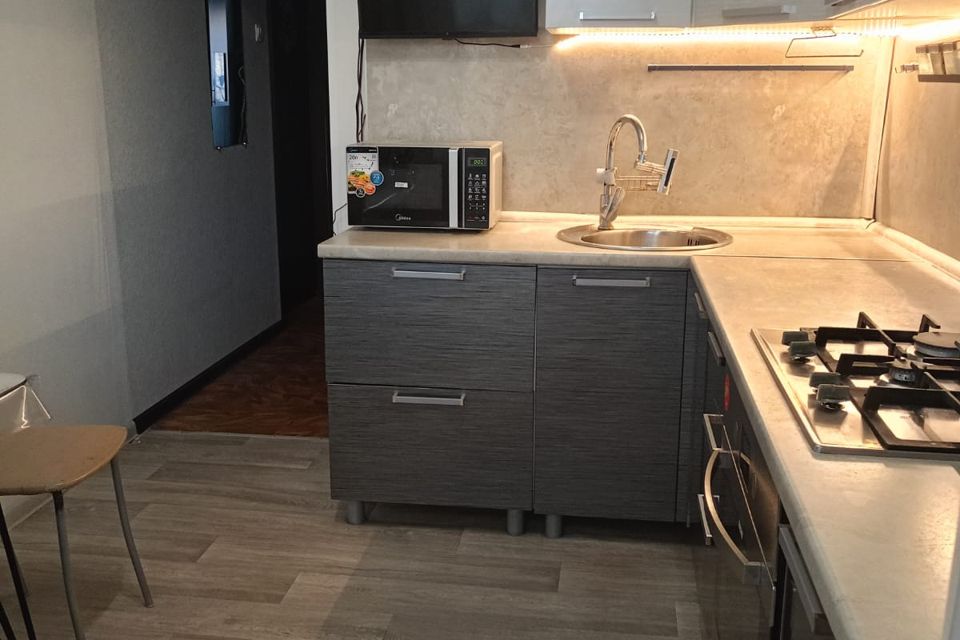 Продаётся 3-комнатная квартира, 63.7 м²