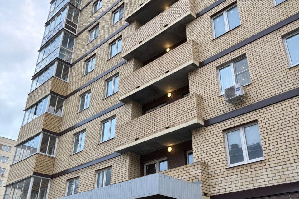 Продаётся 1-комнатная квартира, 40.7 м²