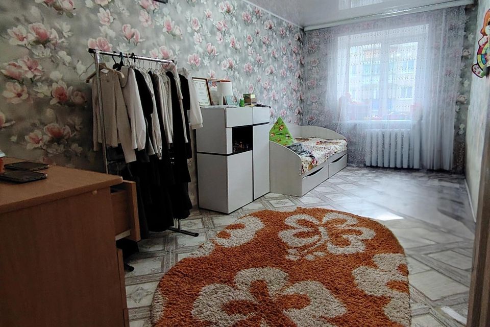 Продаётся 3-комнатная квартира, 57.3 м²