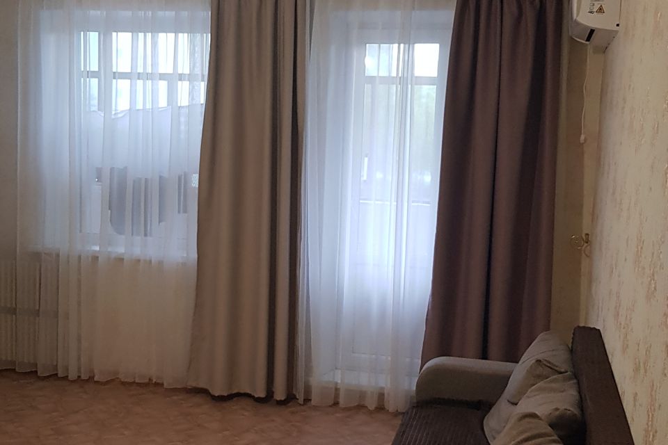 Продаётся 4-комнатная квартира, 79.3 м²