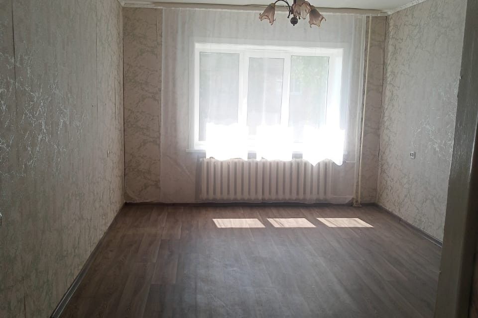 Продаётся 2-комнатная квартира, 55.8 м²