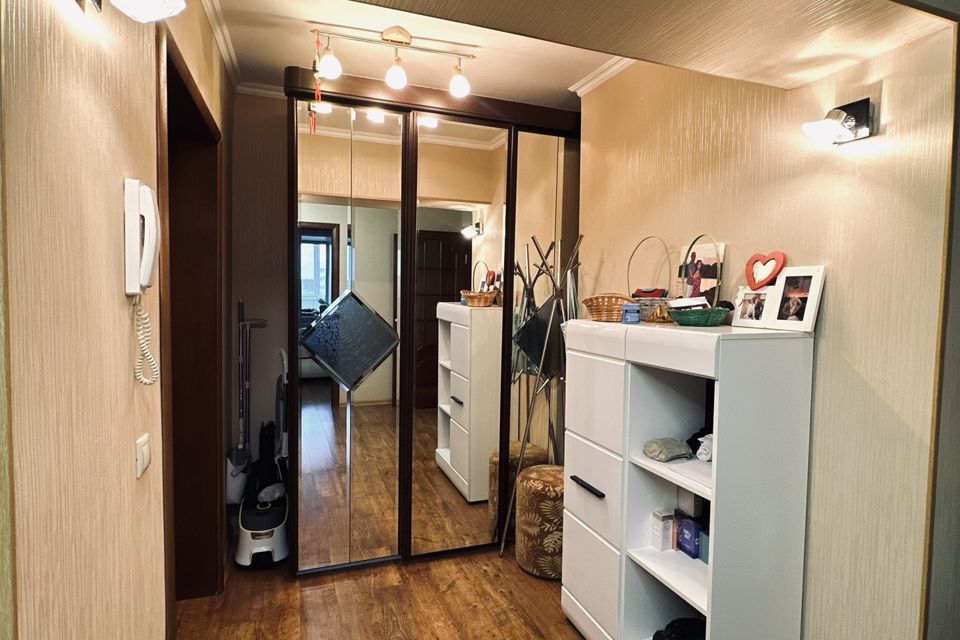 Продаётся 2-комнатная квартира, 64.8 м²