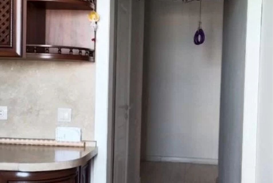 Сдаётся 2-комнатная квартира, 55 м²