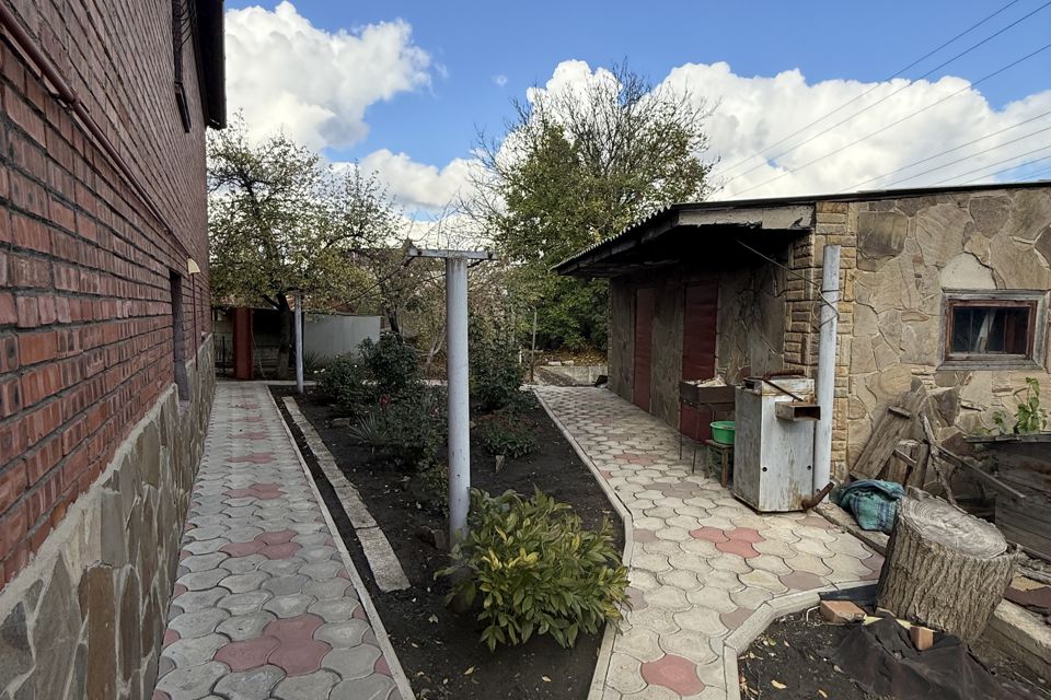 Продаётся 2-этажный дом, 200 м²