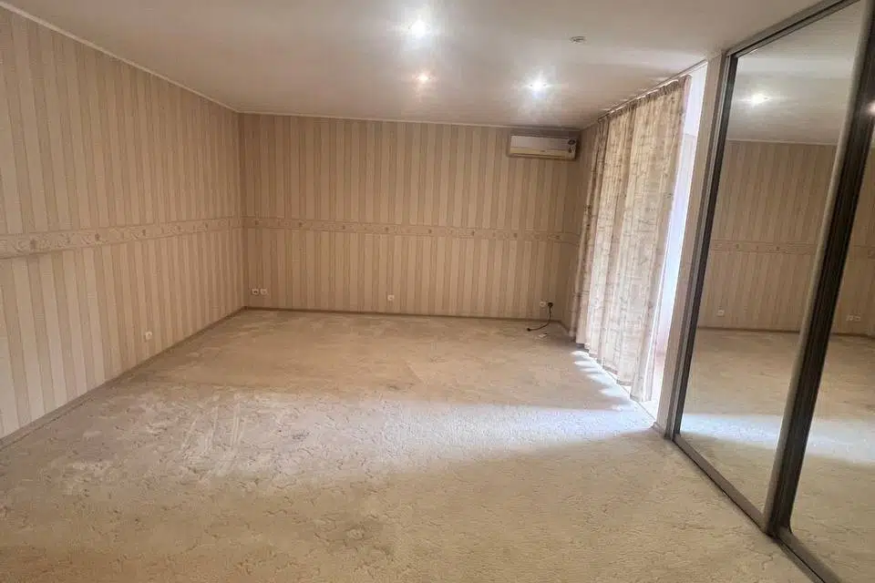 Продаётся 2-этажный дом, 270 м²