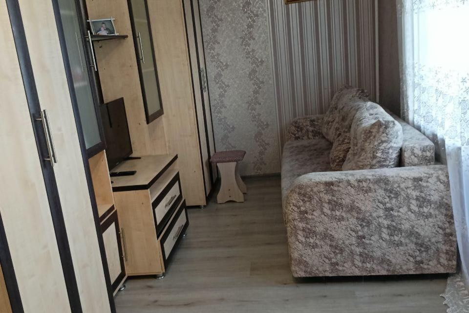Продаётся 2-комнатная квартира, 41.8 м²