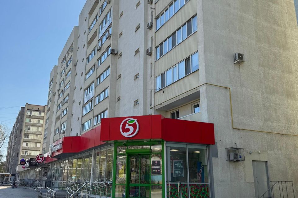 Продаётся 1-комнатная квартира, 43.2 м²