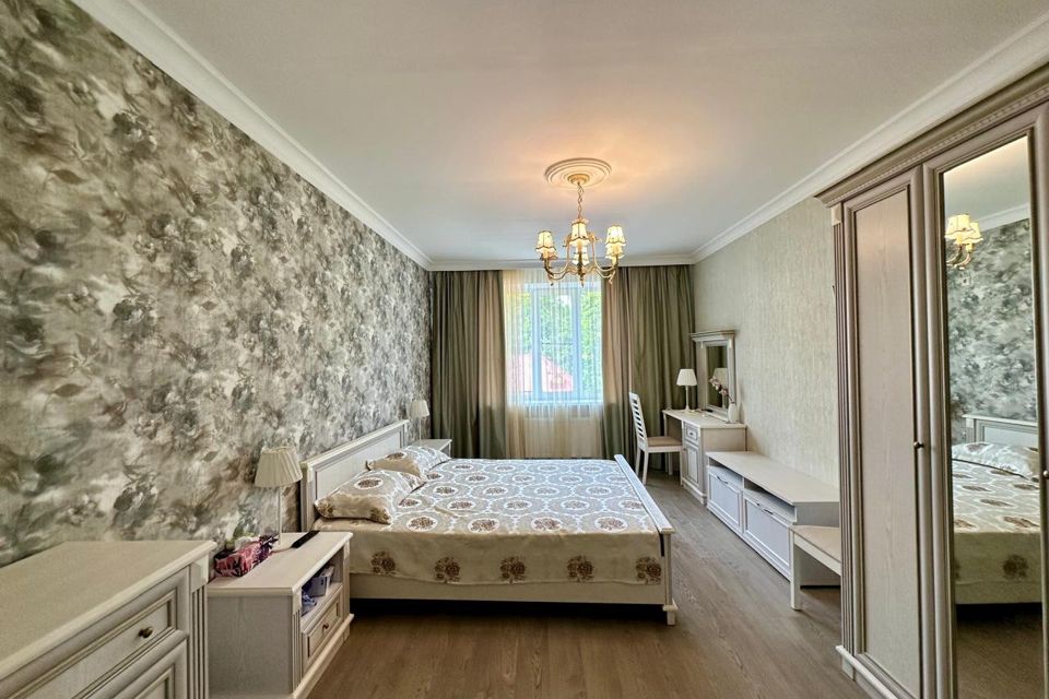 Продаётся 2-комнатная квартира, 76 м²