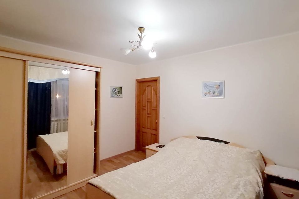 Продаётся 4-комнатная квартира, 72.6 м²