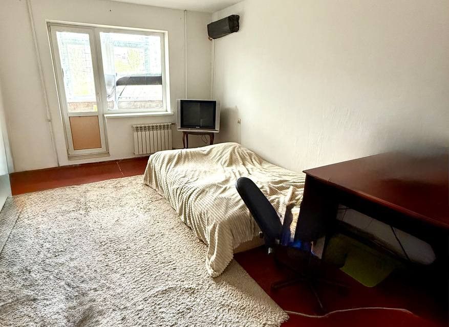 Продаётся 1-комнатная квартира, 35.9 м²