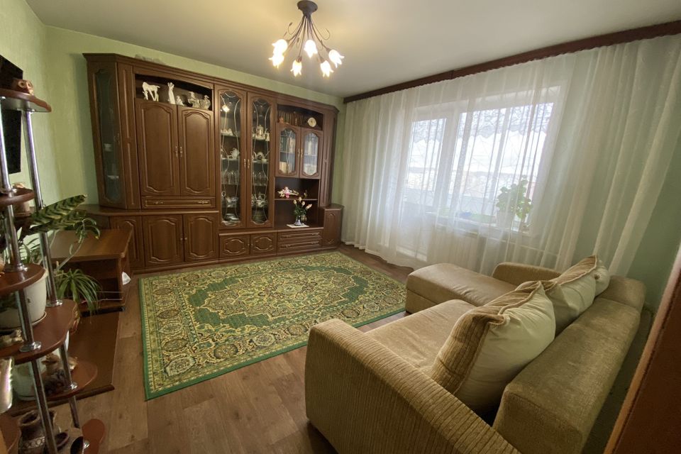 Продаётся 3-комнатная квартира, 63.7 м²