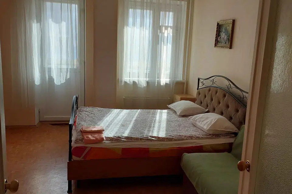 Продаётся 2-комнатная квартира, 56.5 м²