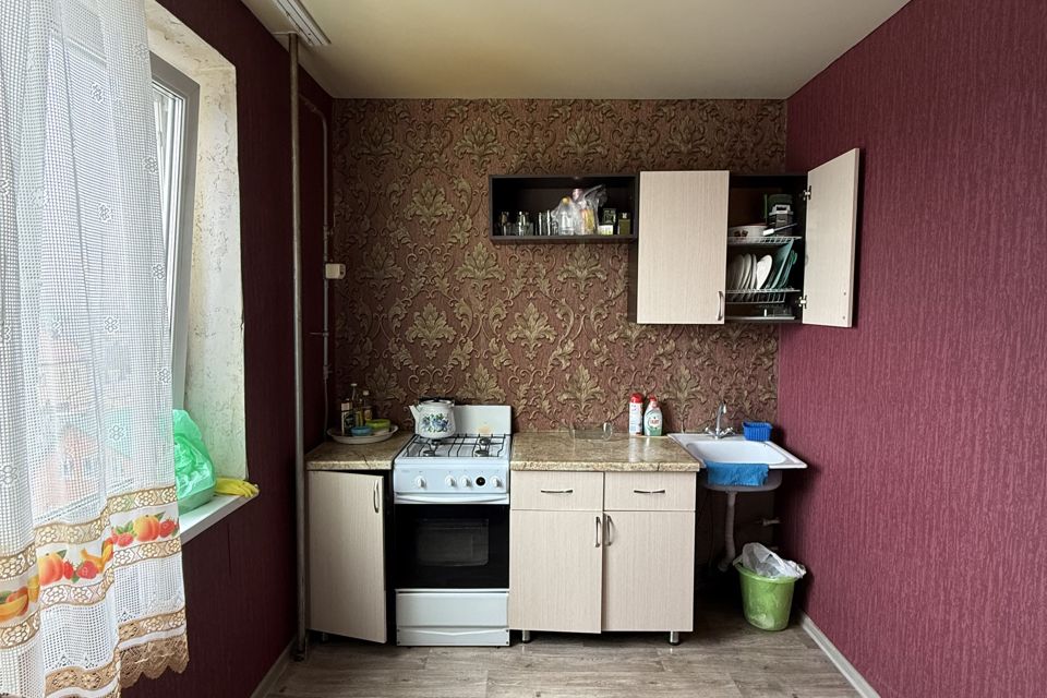 Продаётся 1-комнатная квартира, 42 м²