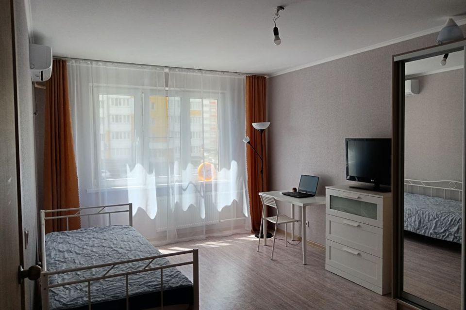 Продаётся 1-комнатная квартира, 37.8 м²