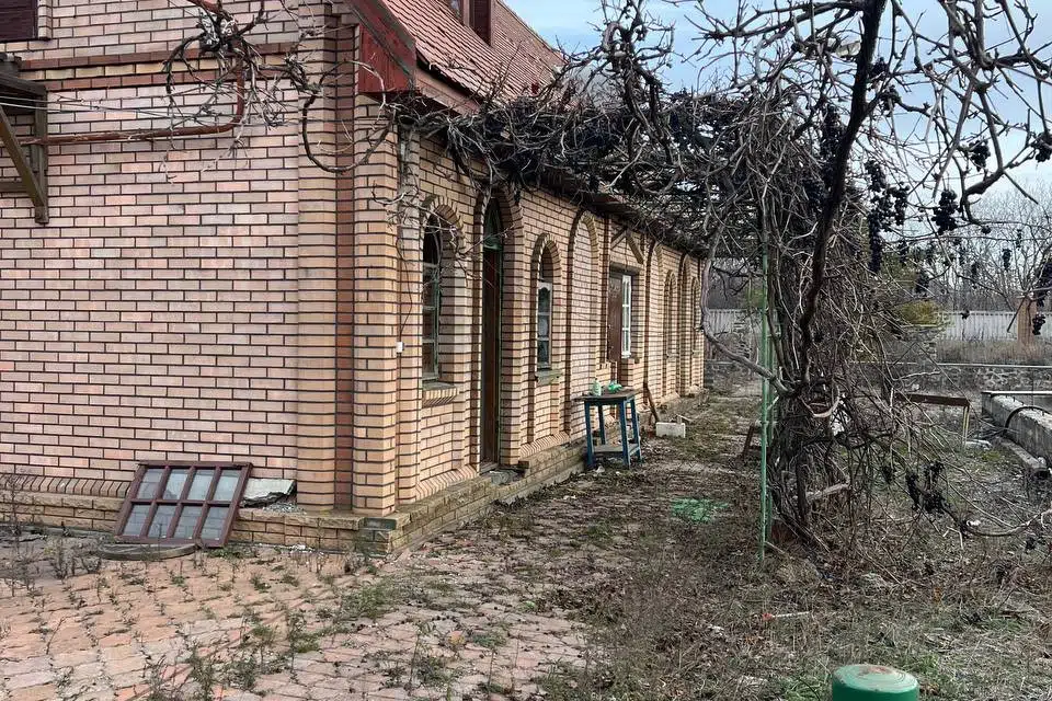 Продаётся 4-этажный дом, 400 м²