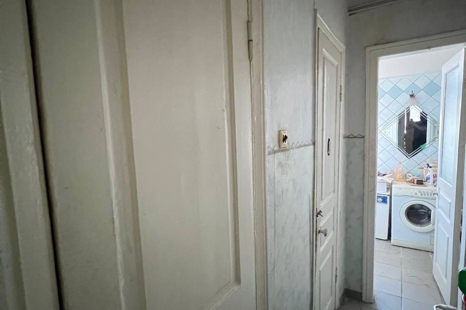 Продаётся 4-комнатная квартира, 109 м²
