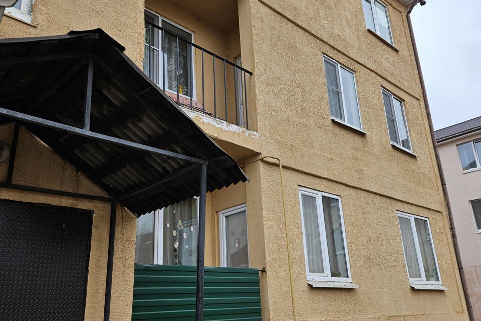 Продаётся 3-комнатная квартира, 55.5 м²