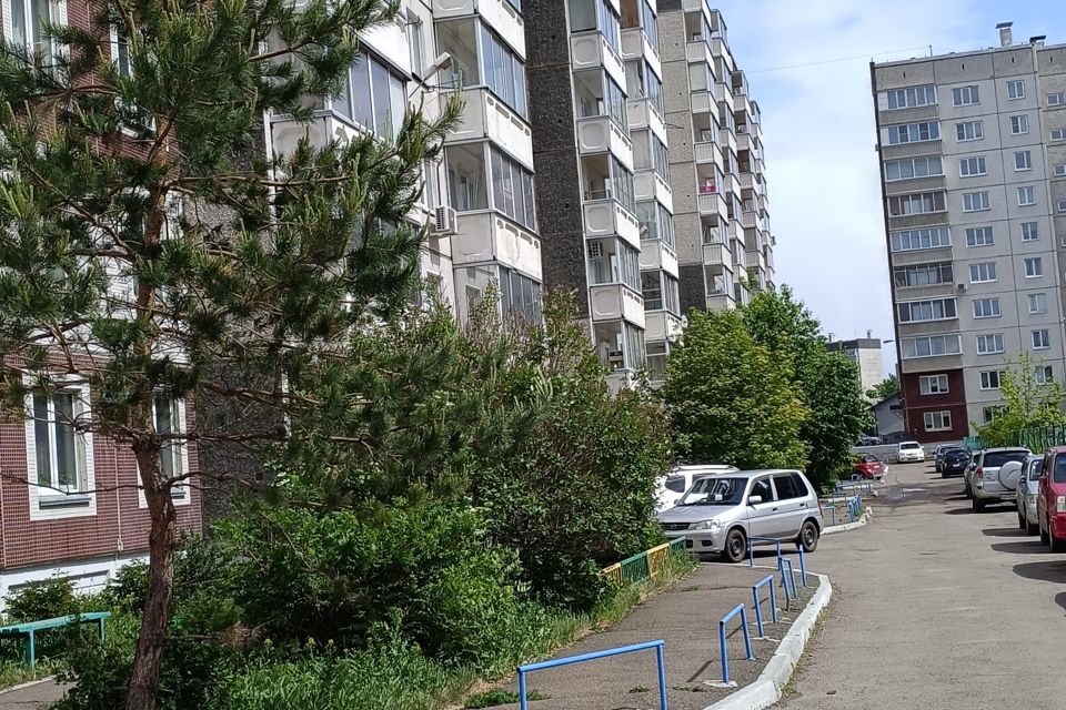 Продаётся 4-комнатная квартира, 80 м²