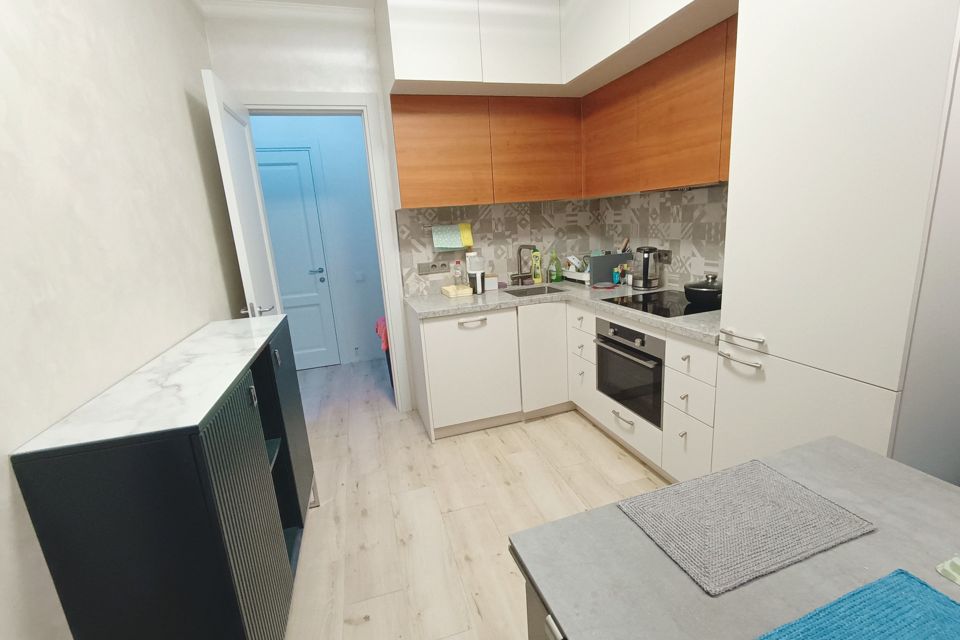 Продаётся 2-комнатная квартира, 56.2 м²