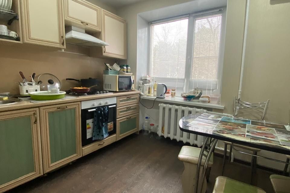 Продаётся 3-комнатная квартира, 72.8 м²