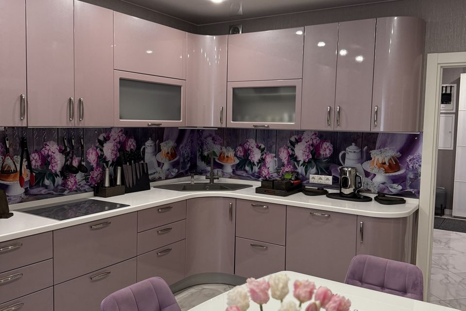 Продаётся 3-комнатная квартира, 96 м²