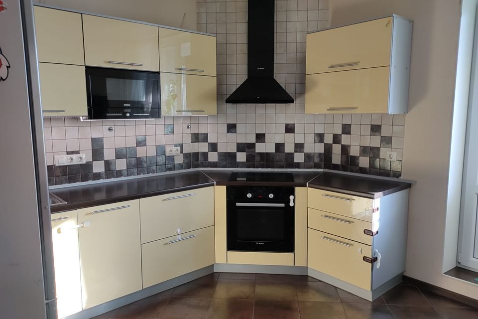 Продаётся 1-комнатная квартира, 41.3 м²