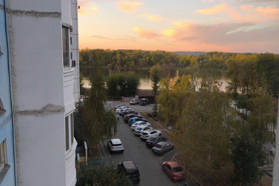 Продаётся 2-комнатная квартира, 69 м²