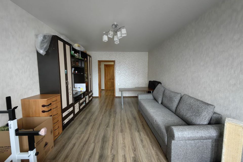 Продаётся 4-комнатная квартира, 109.9 м²