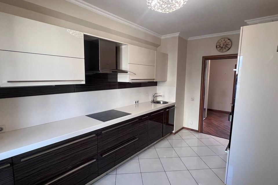 Продаётся 2-комнатная квартира, 69.2 м²