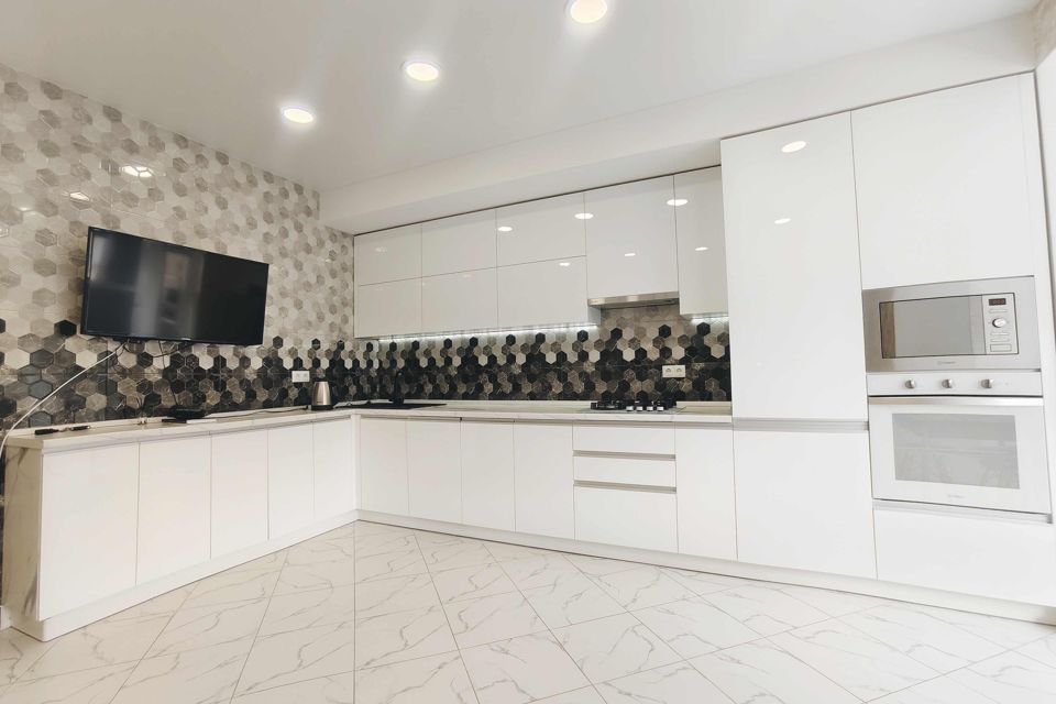 Продаётся 2-комнатная квартира, 72 м²