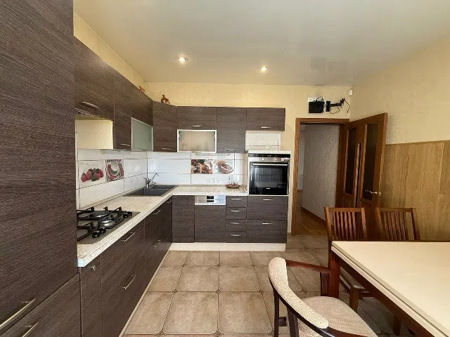 Продаётся 2-этажный дом, 140 м²