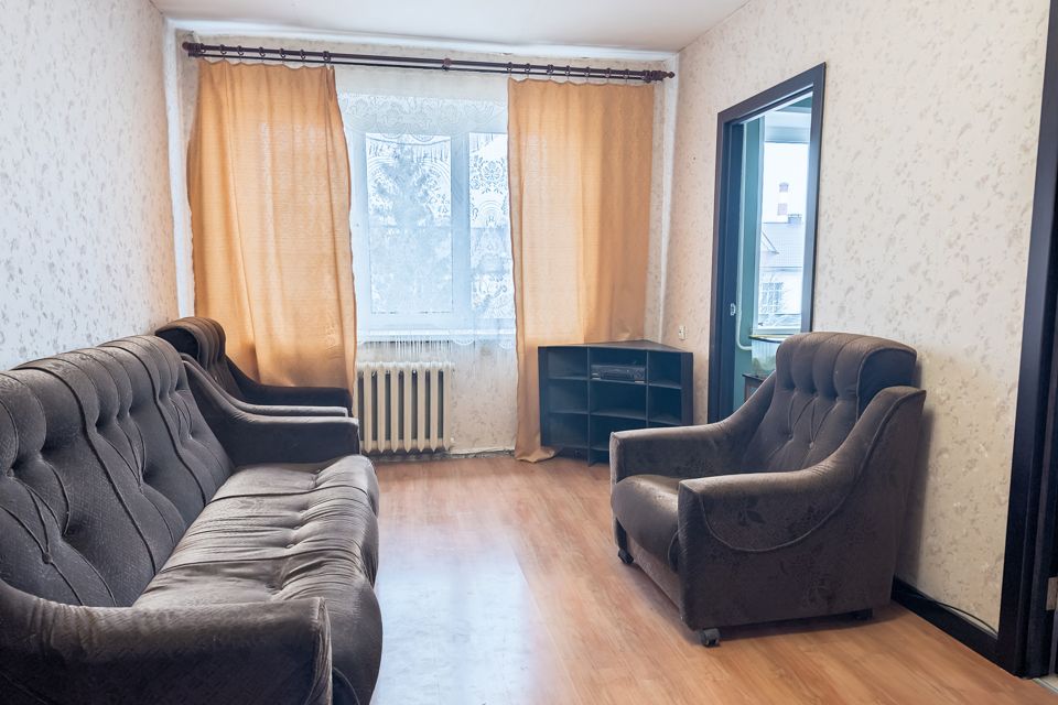 Продаётся 4-комнатная квартира, 61 м²